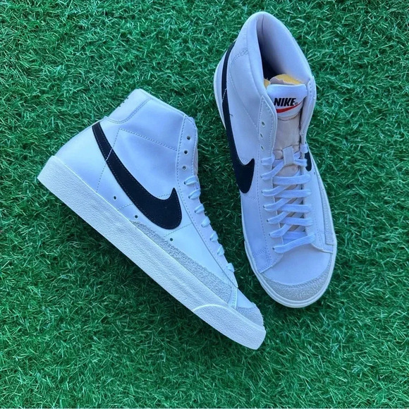 Nike Blazer Mid ‘77 White / Black - Picture 3 of 9